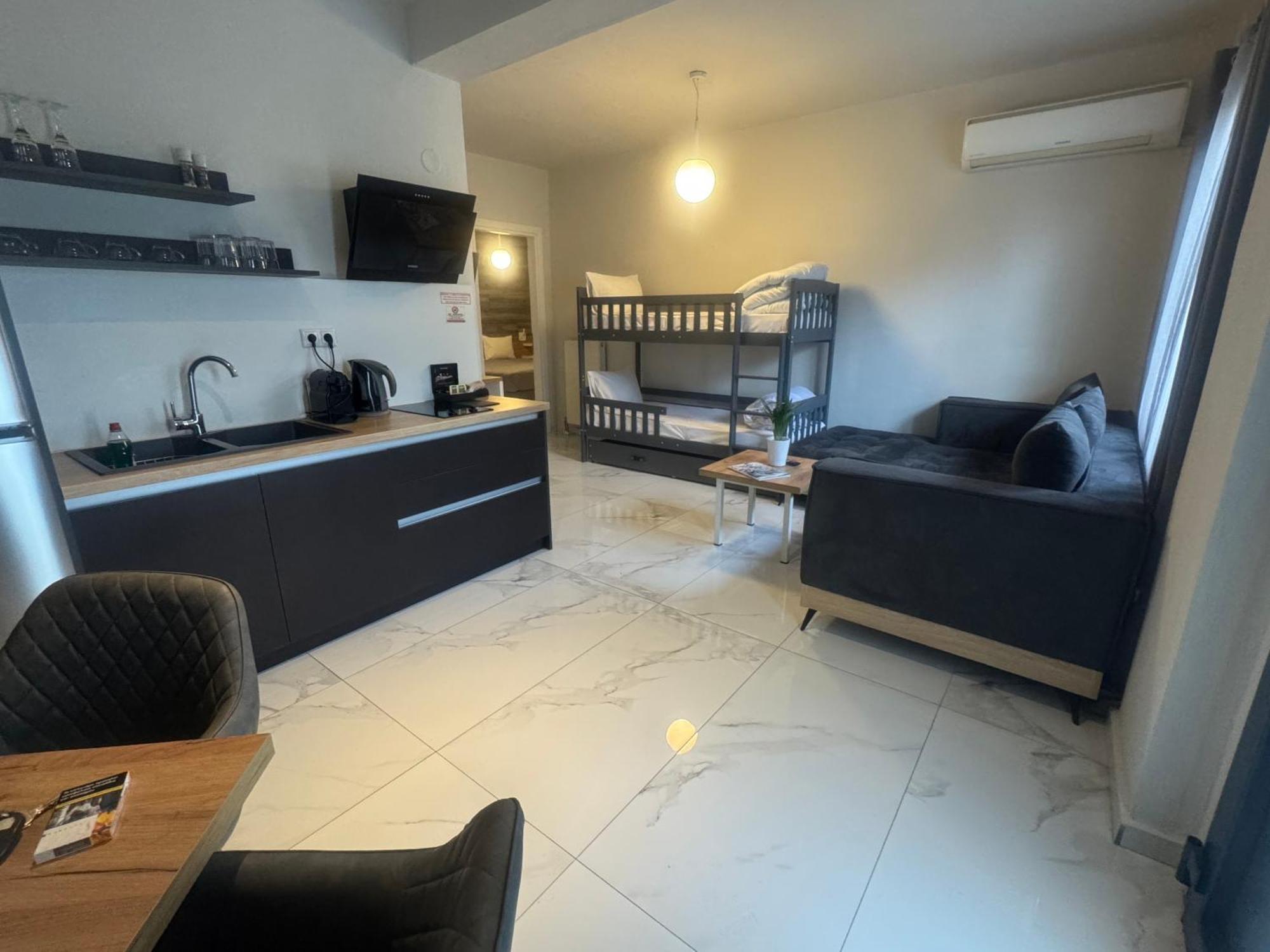 Blue View Apartments Кавала Экстерьер фото