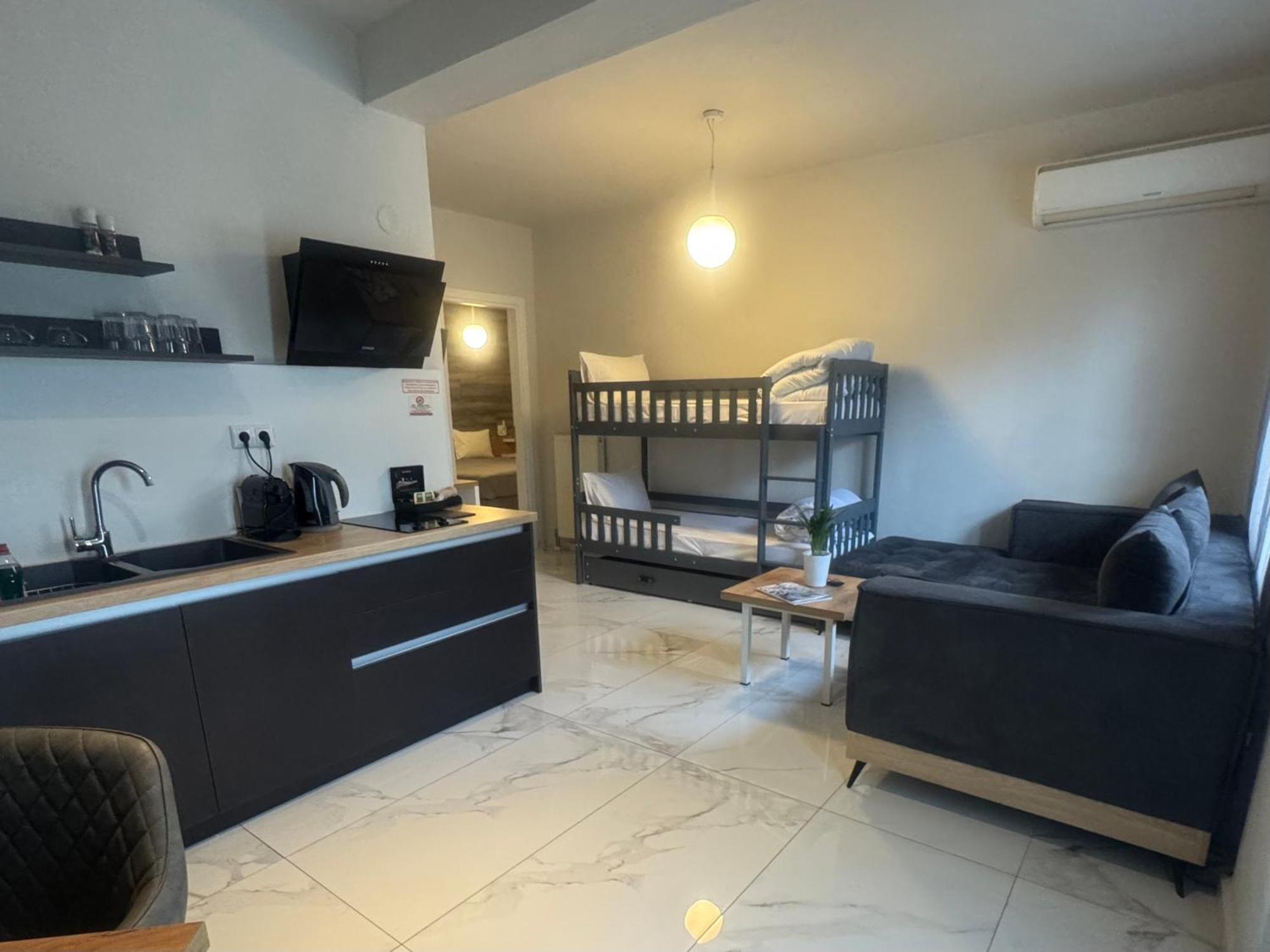 Blue View Apartments Кавала Экстерьер фото